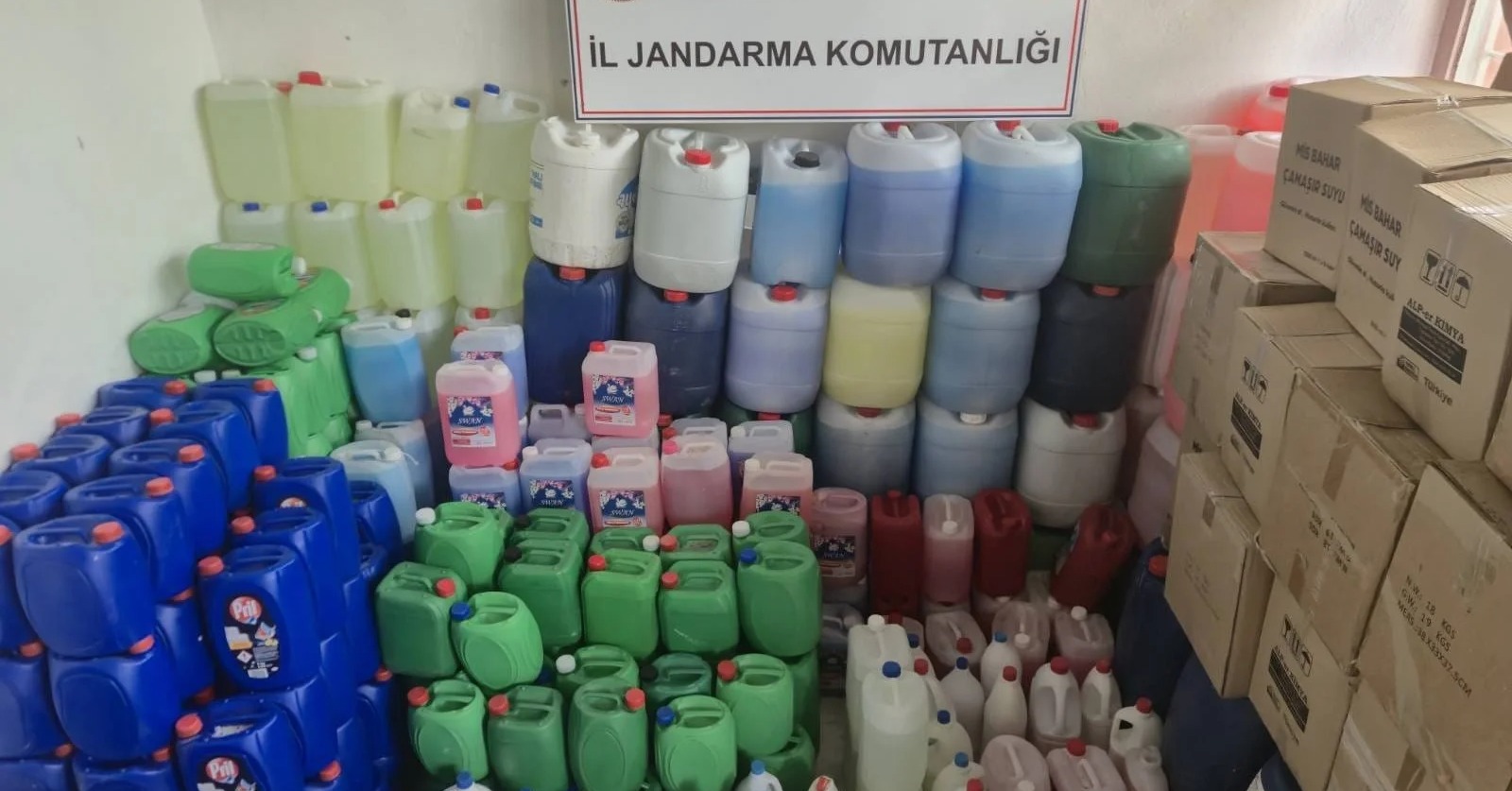 1 milyon 950 bin TL'lik sahte deterjan ele geçirildi