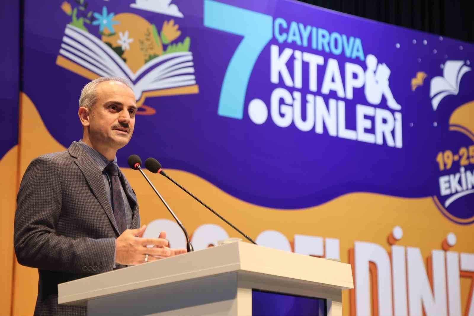 Çayırova'da 7. Kitap Günleri başladı